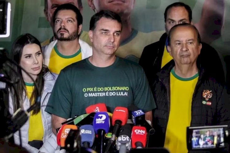 'Caso dele é de polícia', diz Lula sobre pedido de dinheiro de Flávio a Vorcaro para filme de Bolsonaro